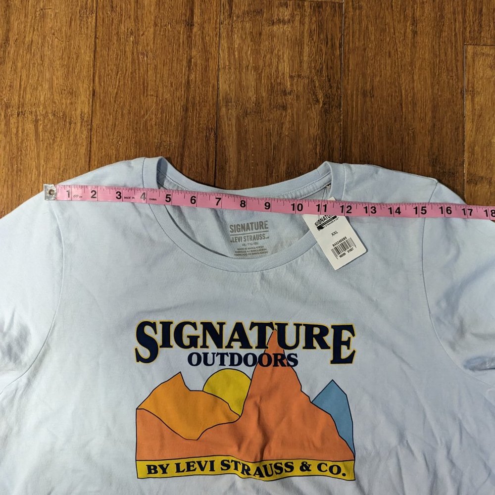 Signature by Levi Strauss Outdoors T-shirt NWT - Picture 8 of 10